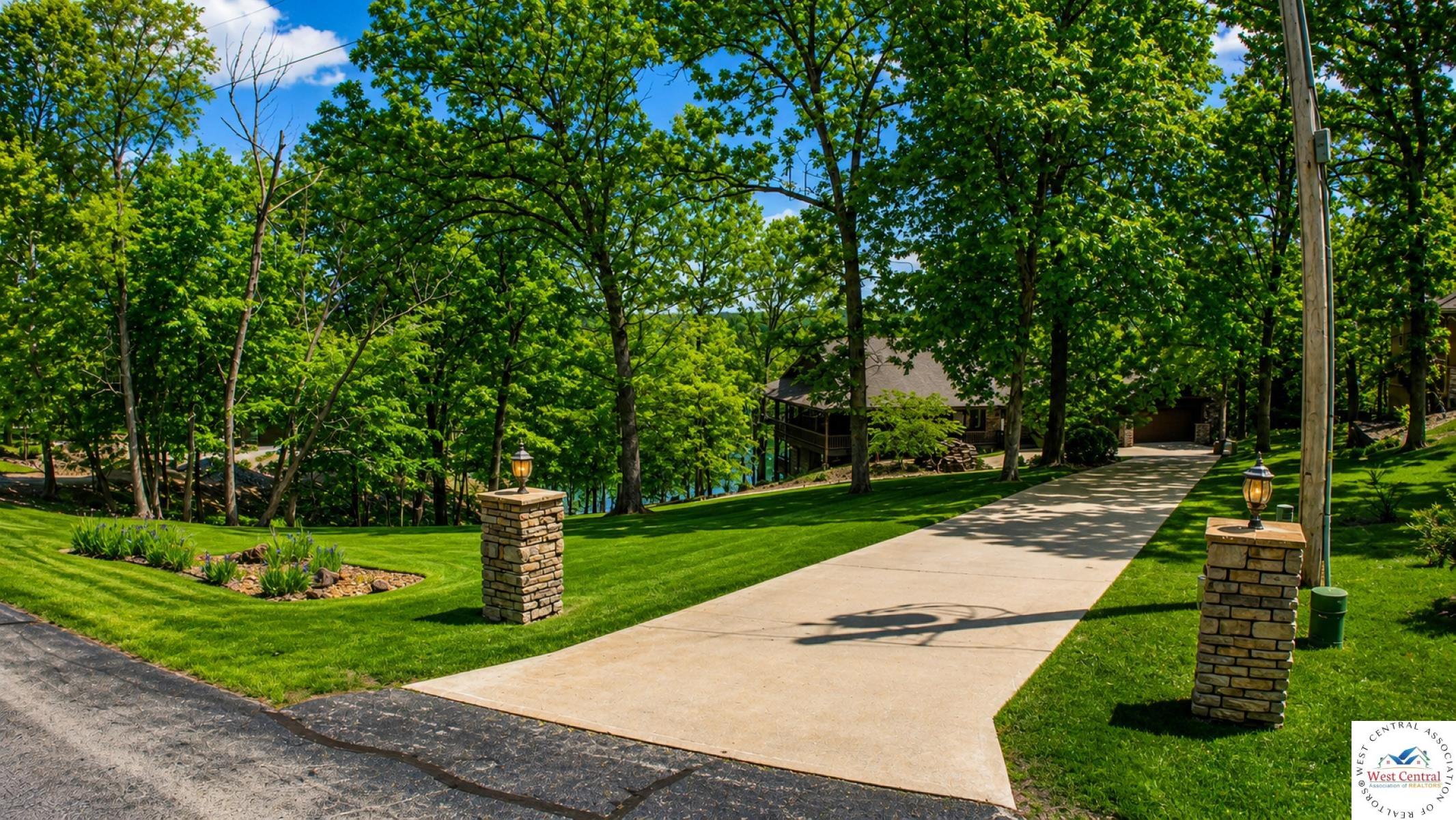 Warsaw, Missouri, 65355, United States, 4 Bedrooms Bedrooms, ,4 BathroomsBathrooms,Residential,Active,2044141