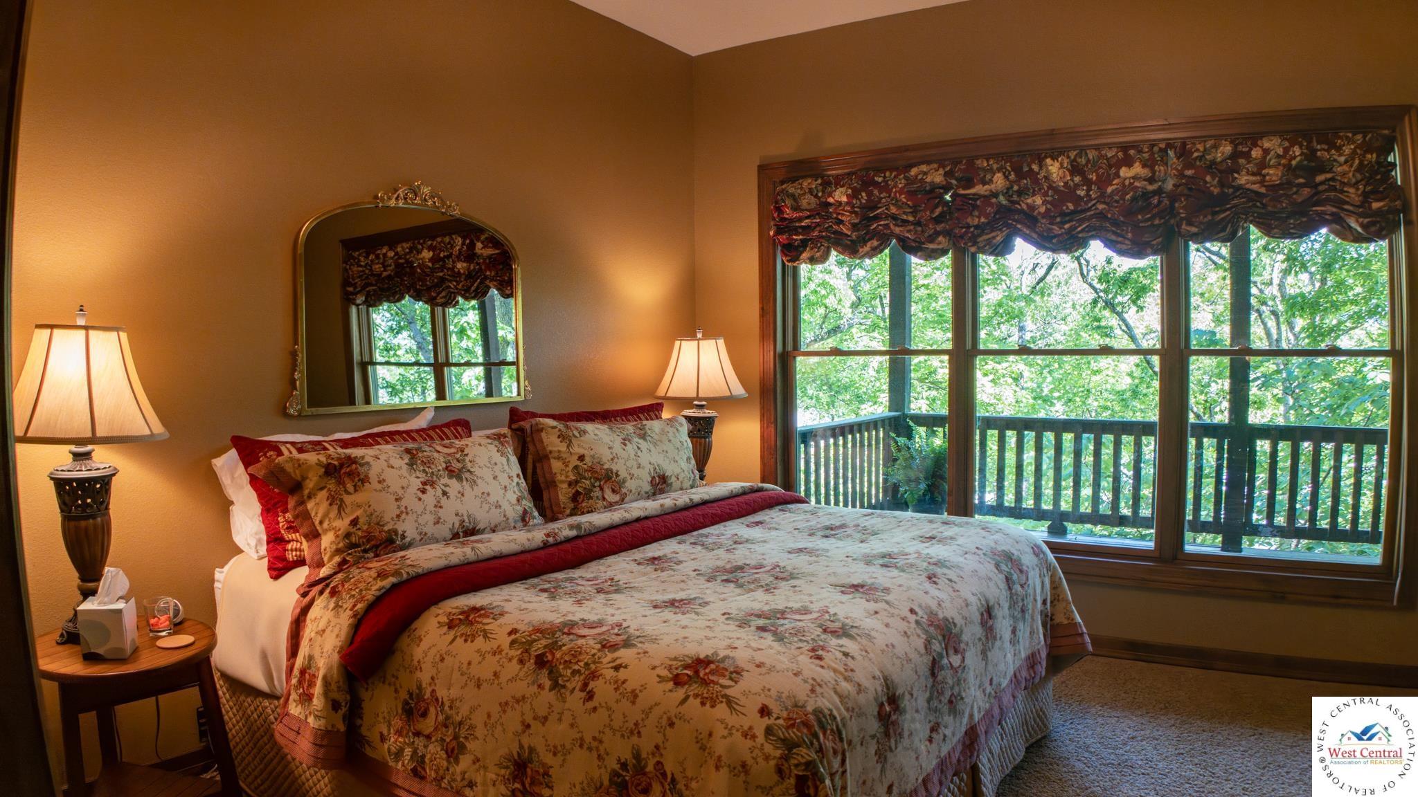 Warsaw, Missouri, 65355, United States, 4 Bedrooms Bedrooms, ,4 BathroomsBathrooms,Residential,Active,2044141