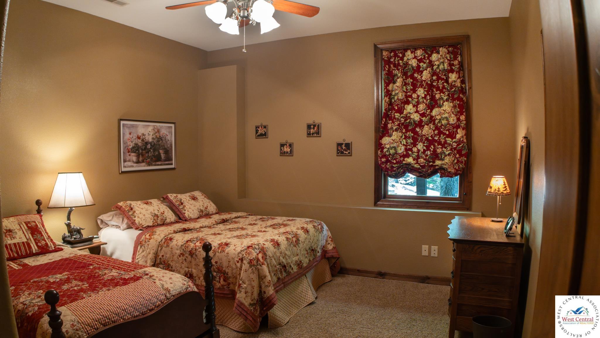 Warsaw, Missouri, 65355, United States, 4 Bedrooms Bedrooms, ,4 BathroomsBathrooms,Residential,Active,2044141