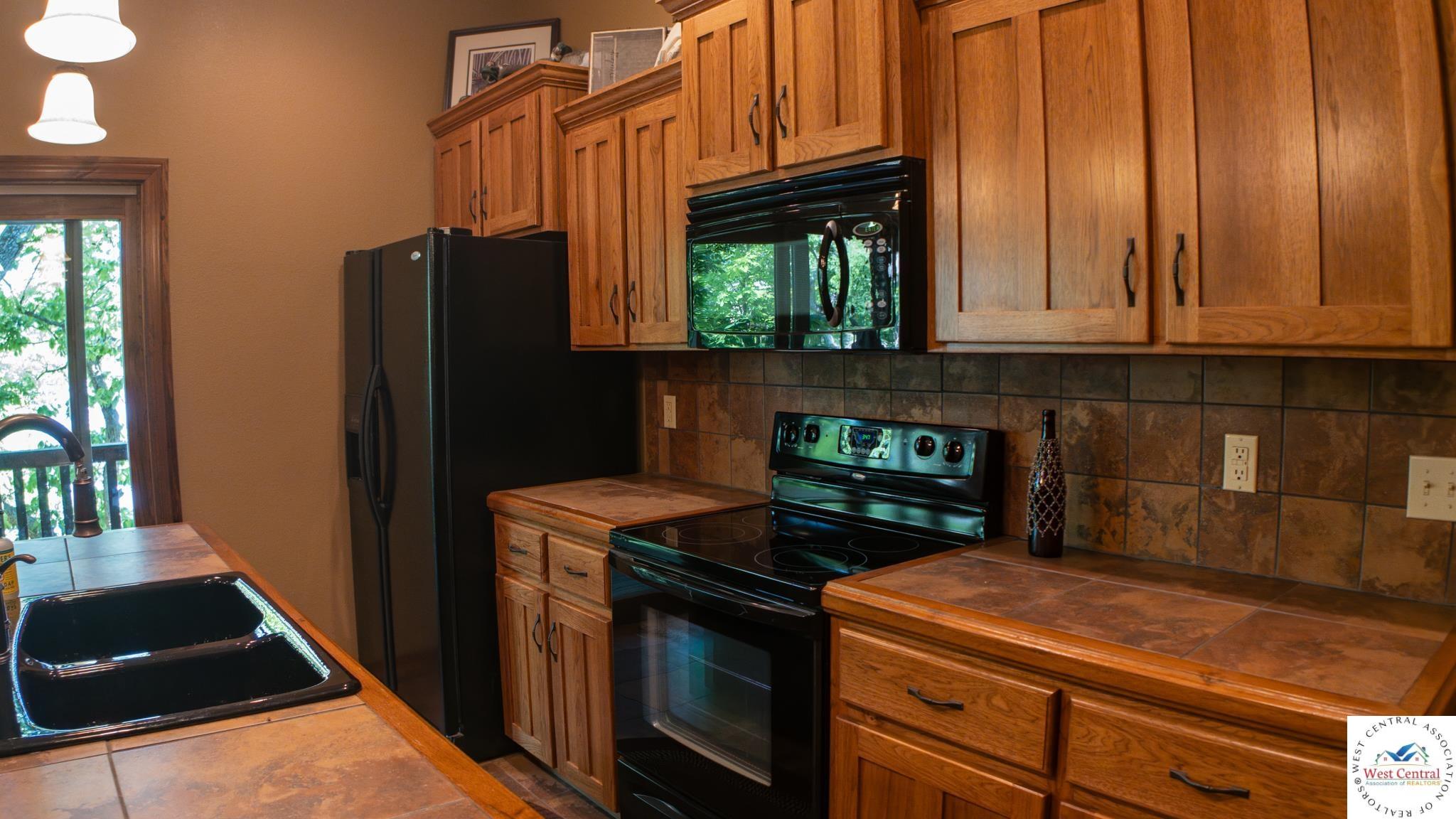 Warsaw, Missouri, 65355, United States, 4 Bedrooms Bedrooms, ,4 BathroomsBathrooms,Residential,Active,2044141
