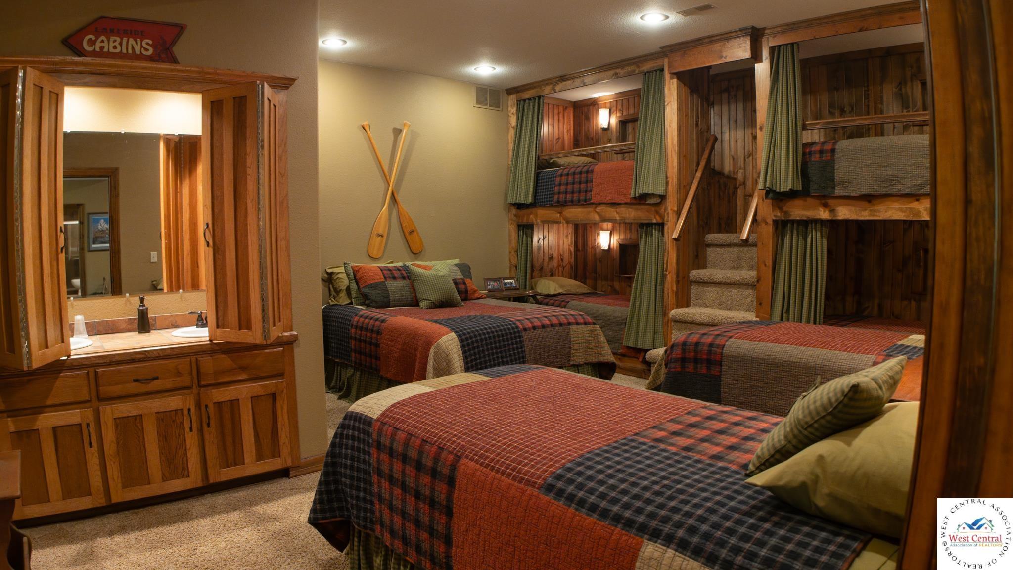 Warsaw, Missouri, 65355, United States, 4 Bedrooms Bedrooms, ,4 BathroomsBathrooms,Residential,Active,2044141
