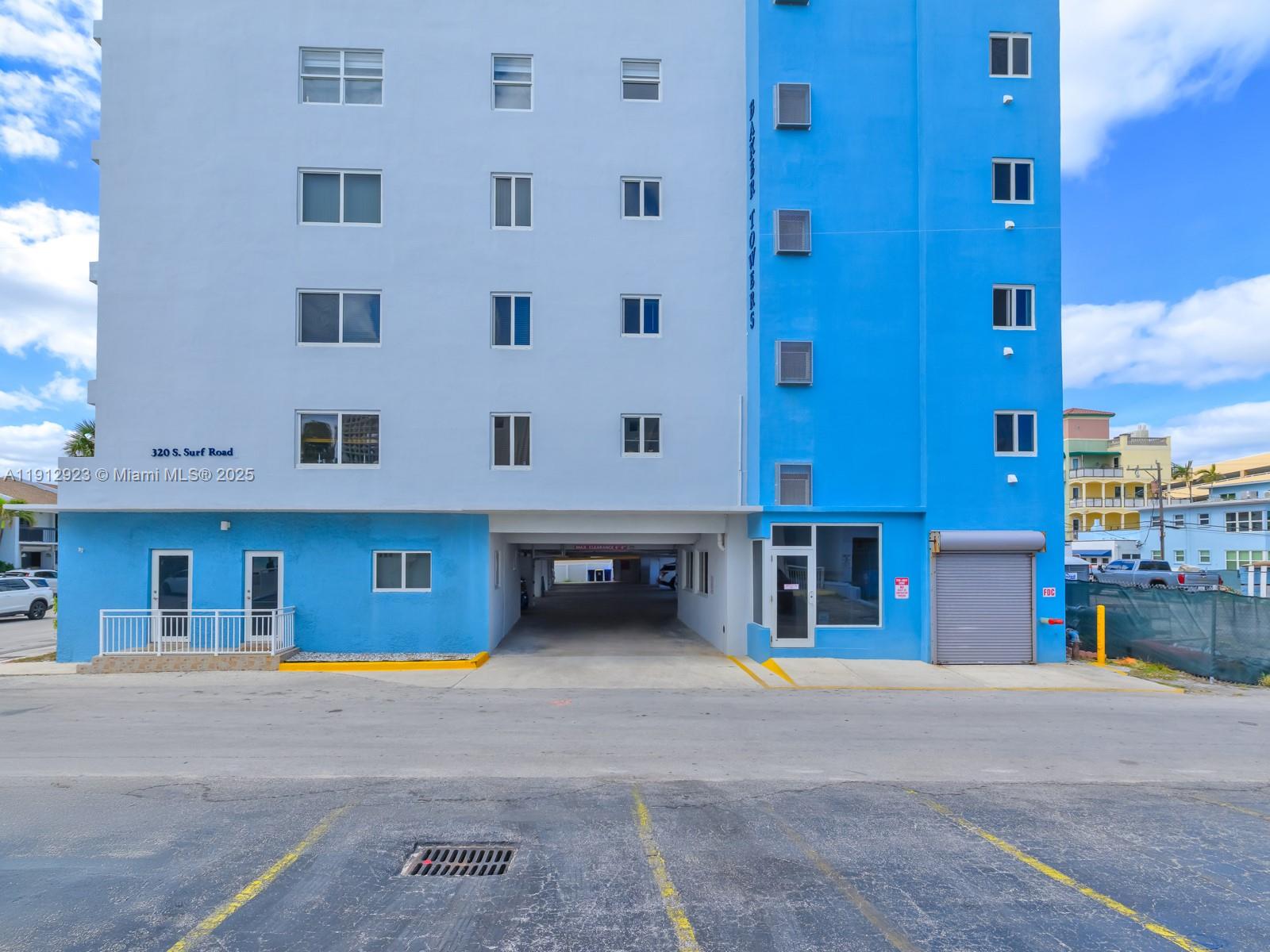 Hollywood, Florida, 33019, United States, 3 Bedrooms Bedrooms, ,3 BathroomsBathrooms,Residential,Active,1992553