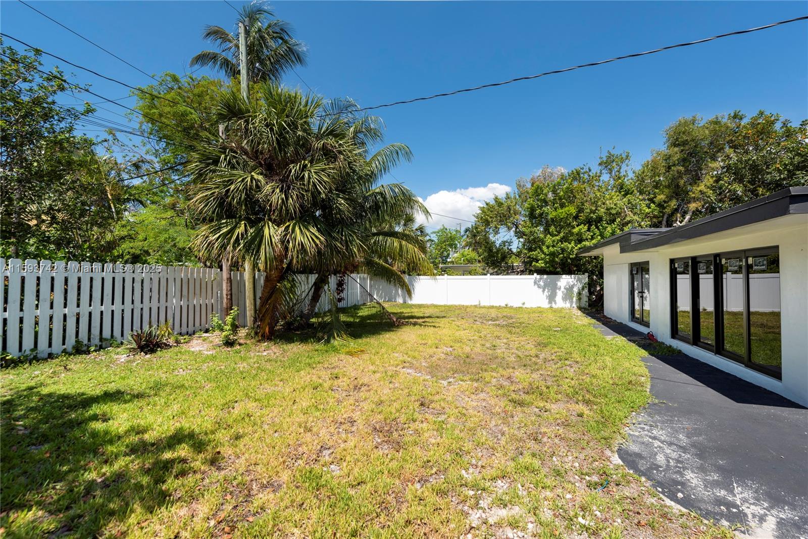 Fort Lauderdale, Florida, 33316, United States, 3 Bedrooms Bedrooms, ,3 BathroomsBathrooms,Residential,Active,1703671