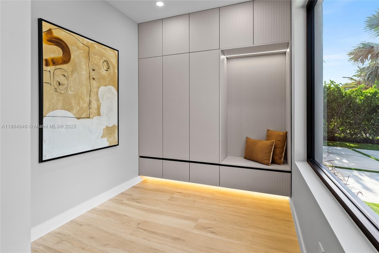 Fort Lauderdale, Florida, 33308, United States, 5 Bedrooms Bedrooms, ,4 BathroomsBathrooms,Residential,Active,1927651