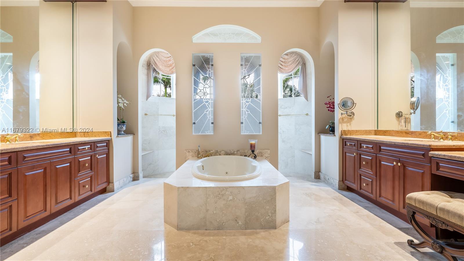 Davie, Florida, 33330, United States, ,6 BathroomsBathrooms,Residential,Active,1704070