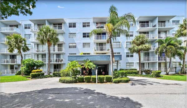 480 EXECUTIVE CENTER DR APT 3M, WEST PALM BEACH, FL 33401 - Image 1