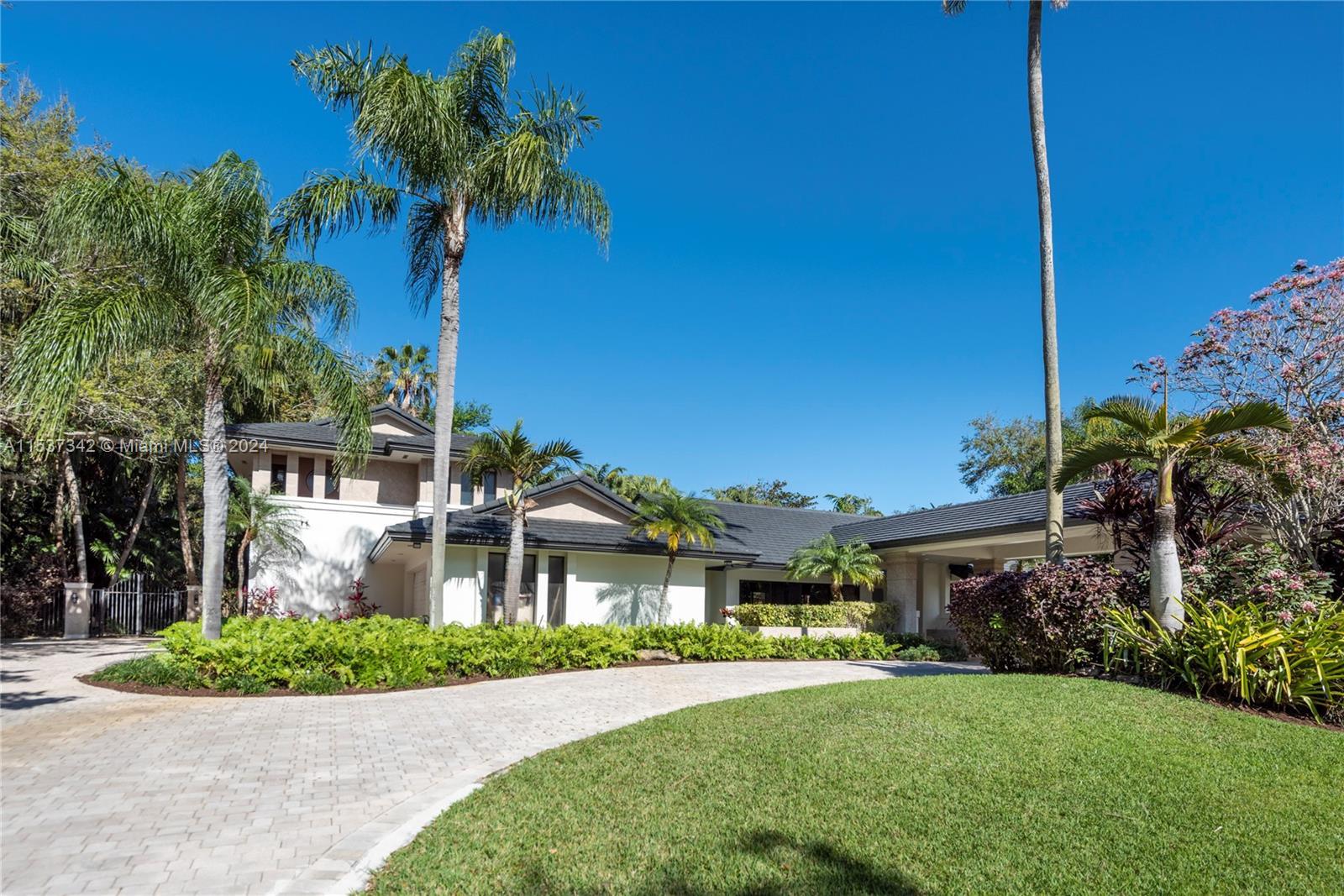 Weston, Florida, 33331, United States, ,5 BathroomsBathrooms,Residential,Active,1702942