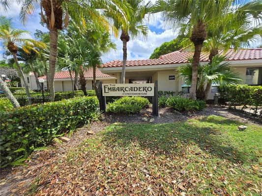 5242 NE 6TH AVE APT D, OAKLAND PARK, FL 33334 - Image 1