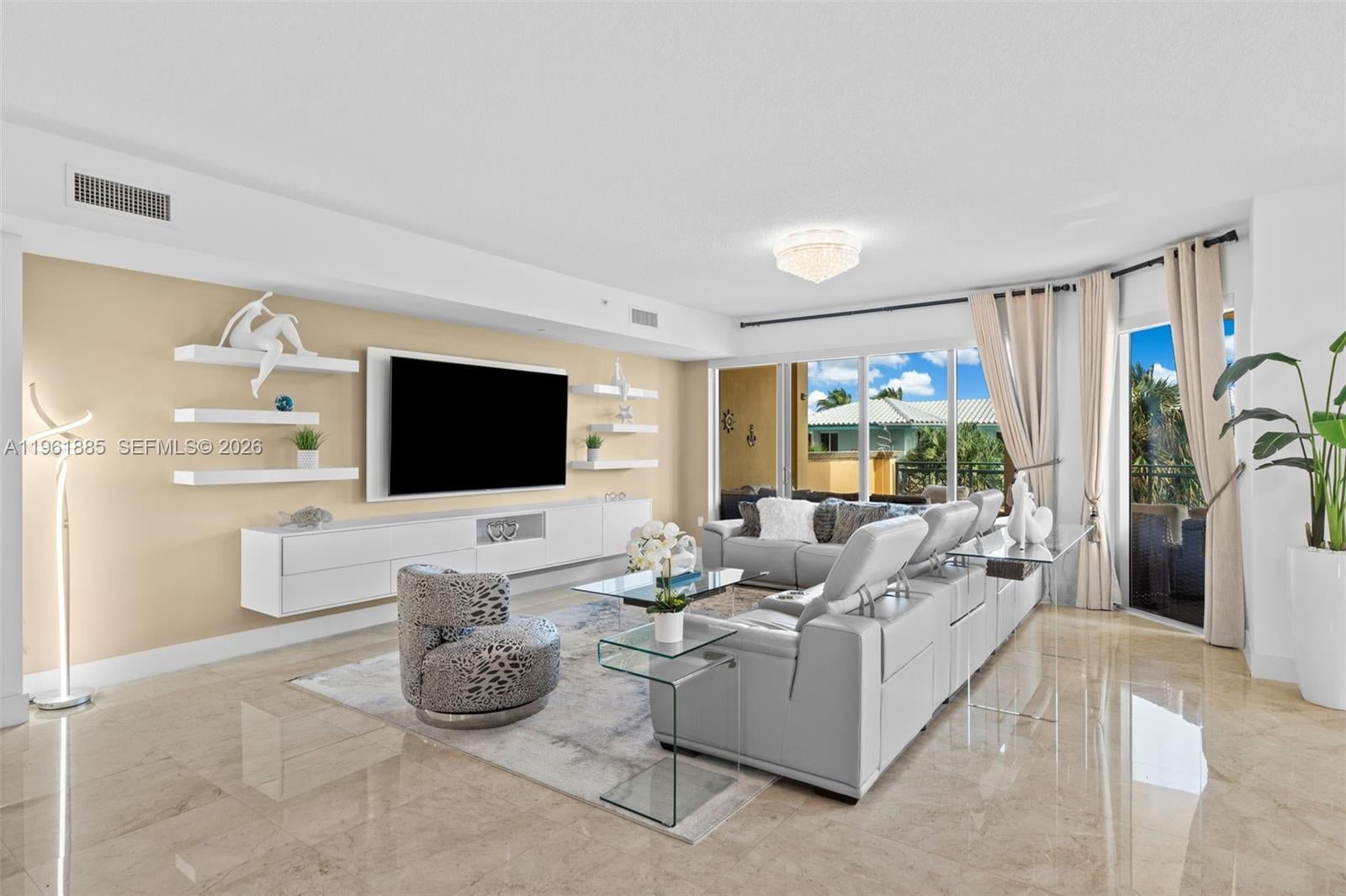 Hollywood, Florida, 33019, United States, 3 Bedrooms Bedrooms, ,4 BathroomsBathrooms,Residential,Active,2016727