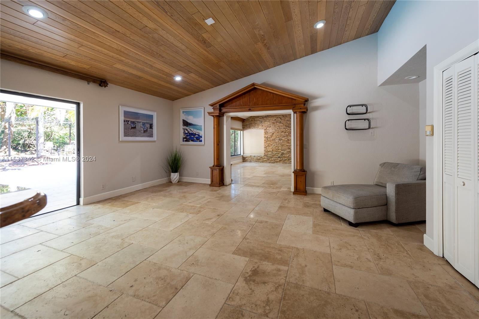 Weston, Florida, 33331, United States, ,5 BathroomsBathrooms,Residential,Active,1702942