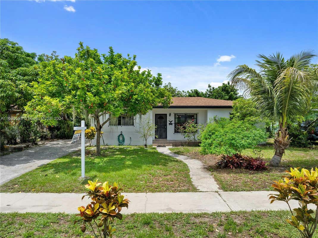 555 NE 157TH ST, MIAMI, FL 33162, photo 1 of 33