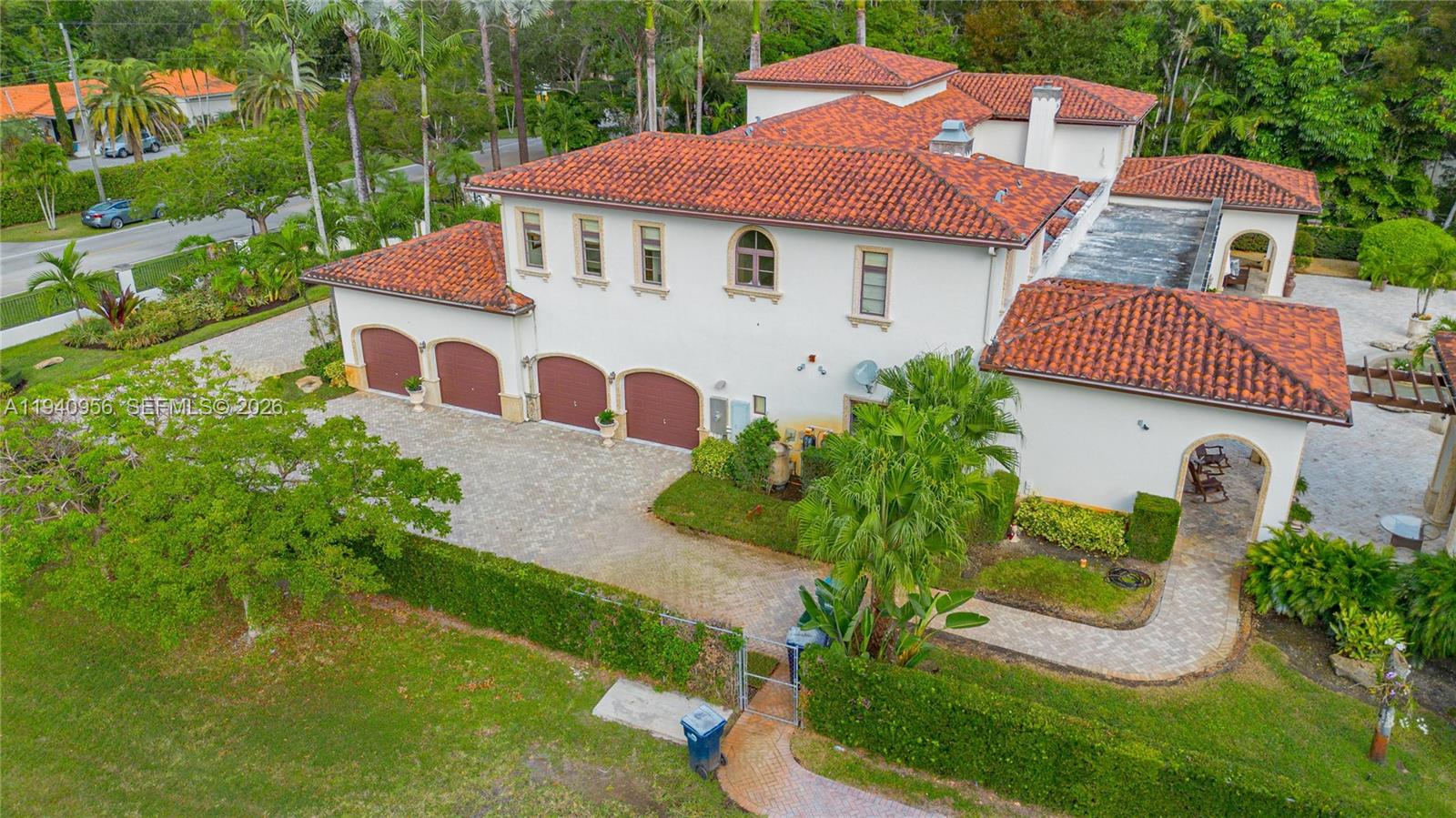 Miami, Florida, 33143, United States, 7 Bedrooms Bedrooms, ,8 BathroomsBathrooms,Residential,Active,2011877