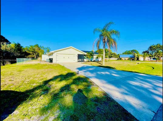 1091 SE PRESTON LN, PORT ST. LUCIE, FL 34983, photo 4 of 40