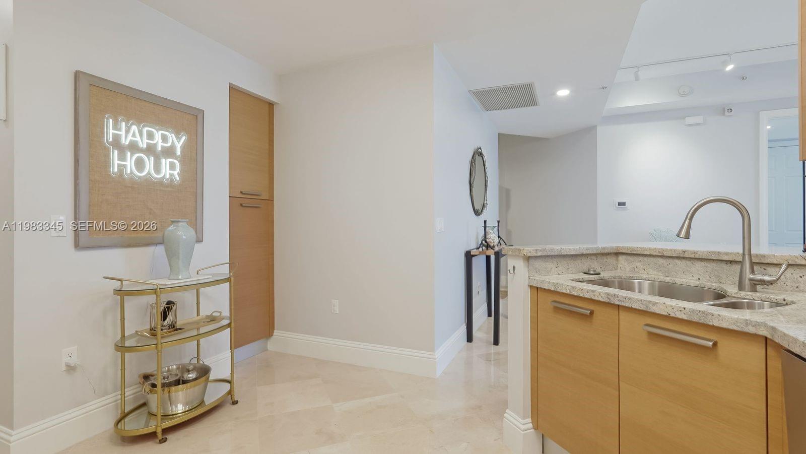 Lauderdale By The Sea, Florida, 33308, United States, 2 Bedrooms Bedrooms, ,2 BathroomsBathrooms,Residential,Active,2026763
