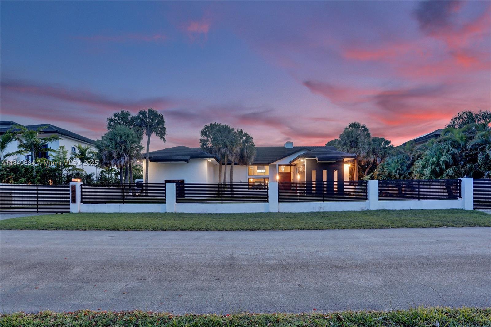 Miami, Florida, 33176, United States, 6 Bedrooms Bedrooms, ,4 BathroomsBathrooms,Residential,Active,1892592