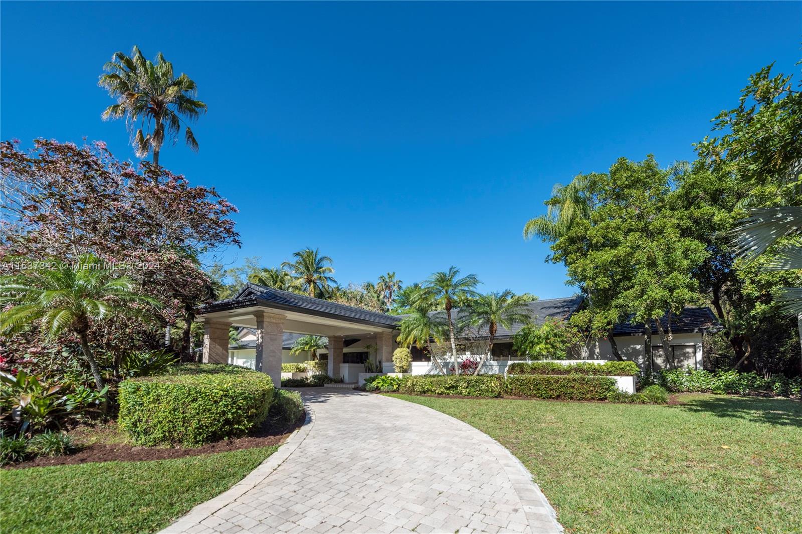 Weston, Florida, 33331, United States, ,5 BathroomsBathrooms,Residential,Active,1702942