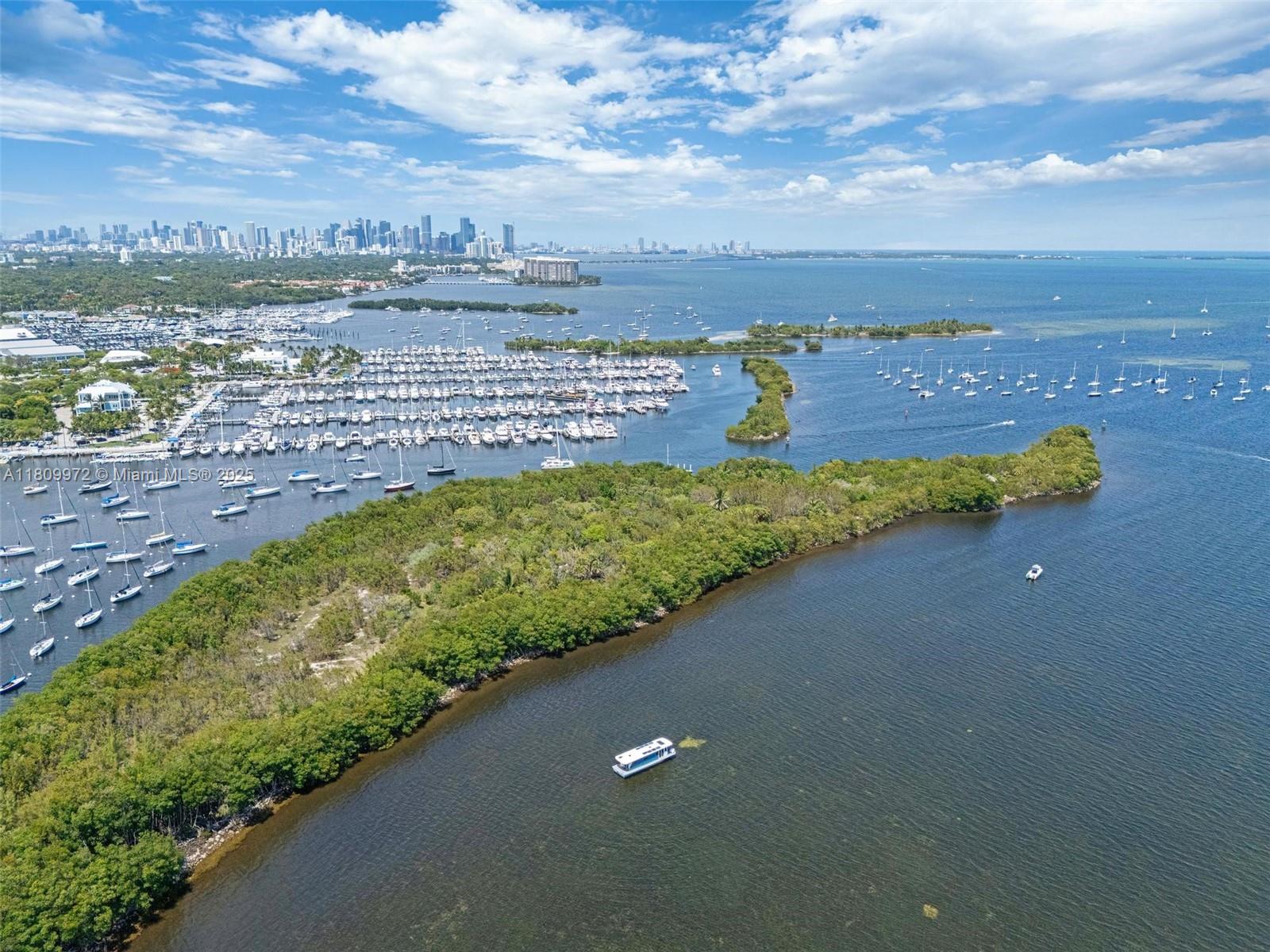 Miami, Florida, 33133, United States, 3 Bedrooms Bedrooms, ,4 BathroomsBathrooms,Residential,Active,1990050