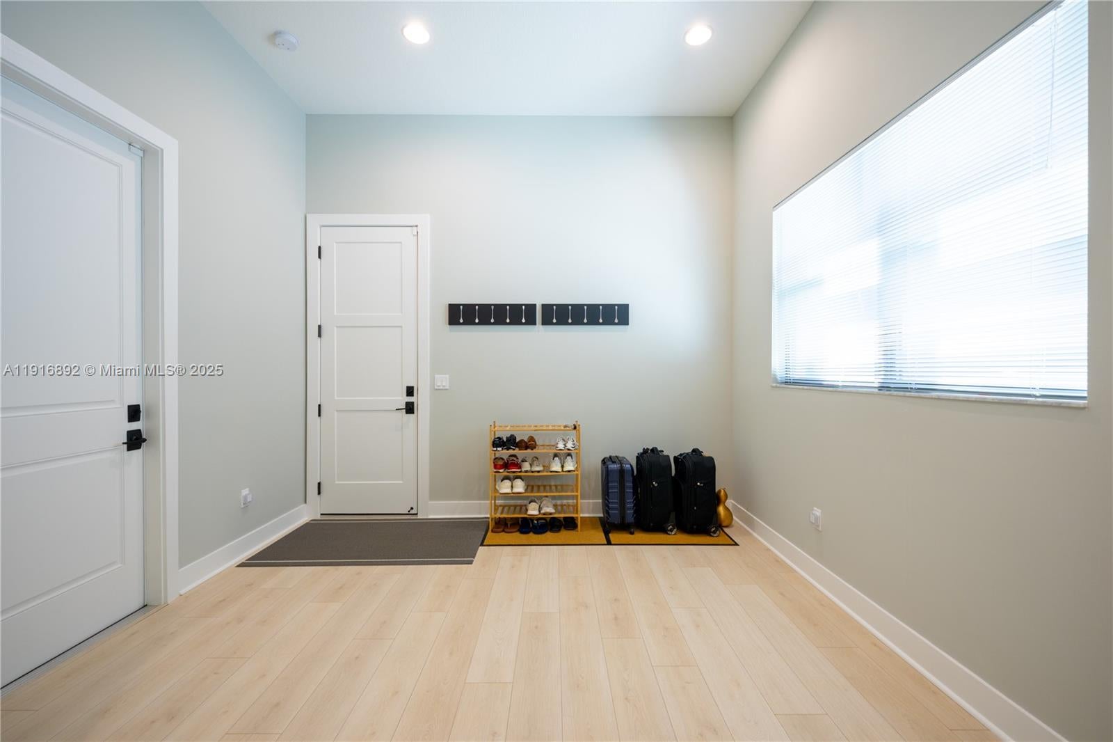 Palm Beach Gardens, Florida, 33418, United States, 5 Bedrooms Bedrooms, ,5 BathroomsBathrooms,Residential,Active,1995255