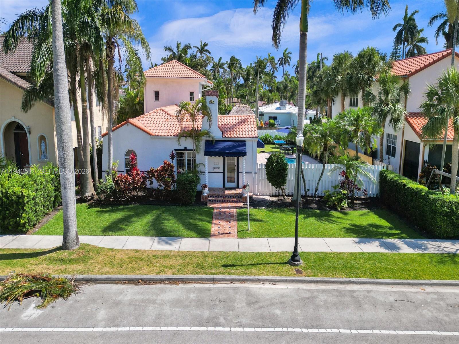 Hollywood, Florida, 33019, United States, 5 Bedrooms Bedrooms, ,4 BathroomsBathrooms,Residential,Active,2009164