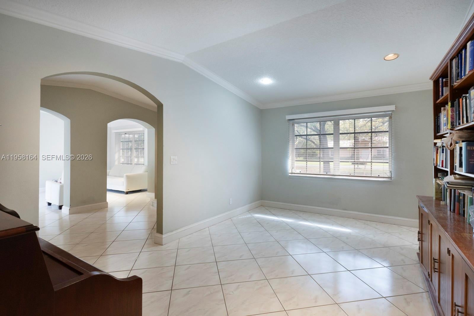 Pinecrest, Florida, 33156, United States, 5 Bedrooms Bedrooms, ,4 BathroomsBathrooms,Residential,Active,2015225