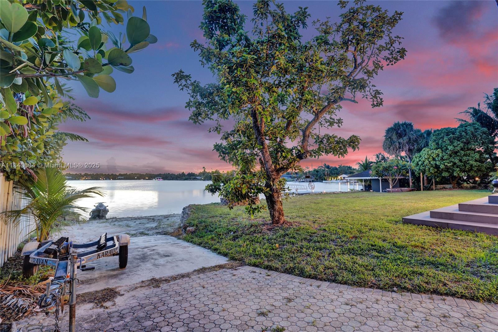 Miami, Florida, 33176, United States, 6 Bedrooms Bedrooms, ,4 BathroomsBathrooms,Residential,Active,1892592