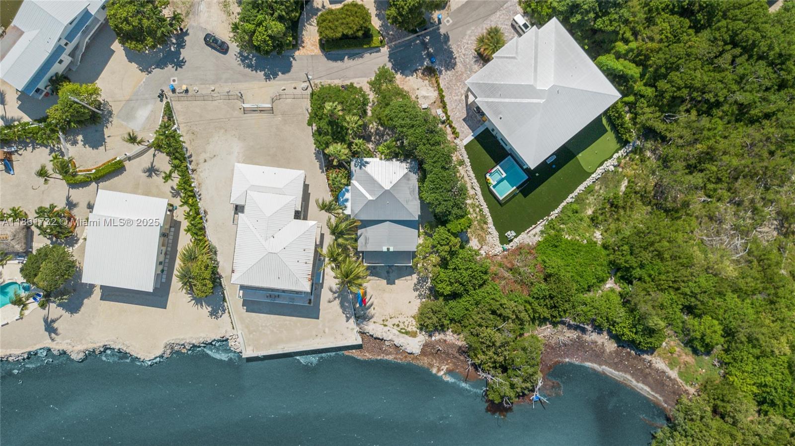 Islamorada, Florida, 33036, United States, 3 Bedrooms Bedrooms, ,4 BathroomsBathrooms,Residential,Active,1920260