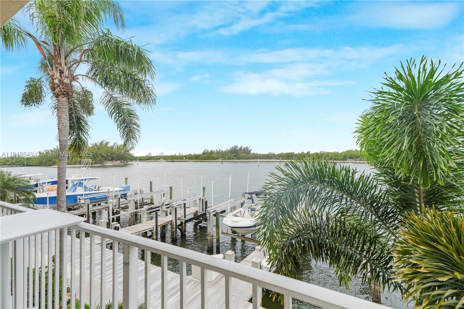 Hollywood, Florida, 33019, United States, 3 Bedrooms Bedrooms, ,4 BathroomsBathrooms,Residential,Active,1852751