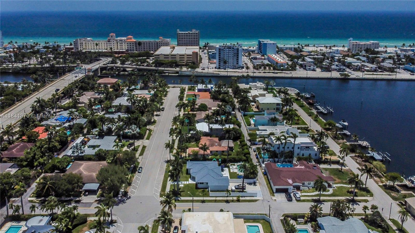 Hollywood, Florida, 33019, United States, 3 Bedrooms Bedrooms, ,3 BathroomsBathrooms,Residential,Active,1893232