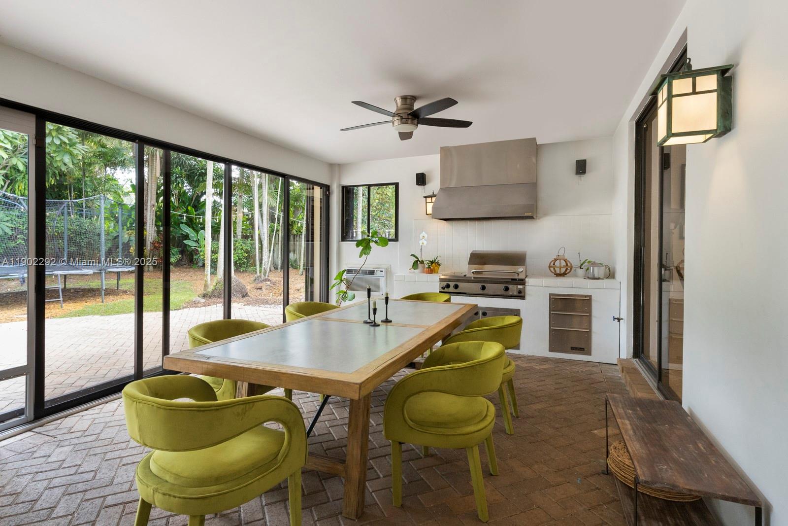 Pinecrest, Florida, 33156, United States, 4 Bedrooms Bedrooms, ,3 BathroomsBathrooms,Residential,Active,1969653