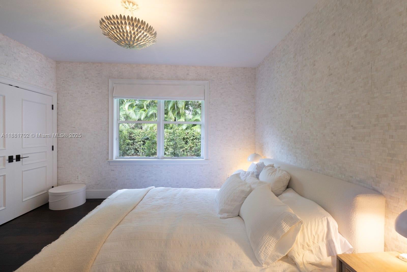 Pinecrest, Florida, 33156, United States, 5 Bedrooms Bedrooms, ,6 BathroomsBathrooms,Residential,Active,1945522