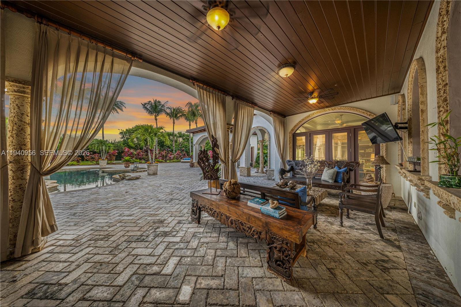 Miami, Florida, 33143, United States, 7 Bedrooms Bedrooms, ,8 BathroomsBathrooms,Residential,Active,2011877