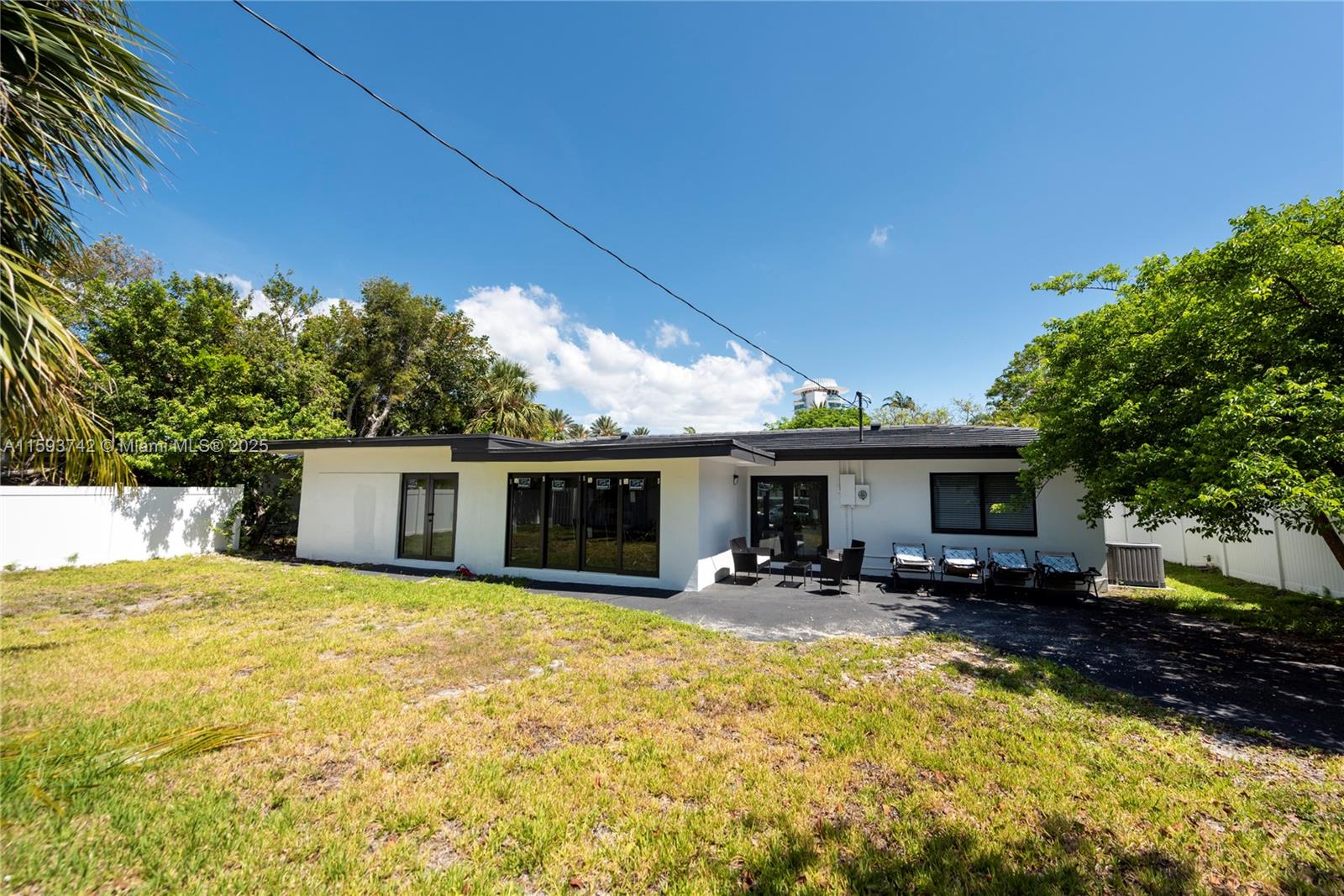 Fort Lauderdale, Florida, 33316, United States, 3 Bedrooms Bedrooms, ,3 BathroomsBathrooms,Residential,Active,1703671