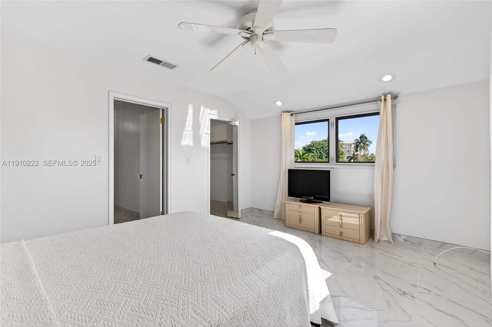 Pompano Beach, Florida, 33062, United States, 4 Bedrooms Bedrooms, ,3 BathroomsBathrooms,Residential,Active,2001345