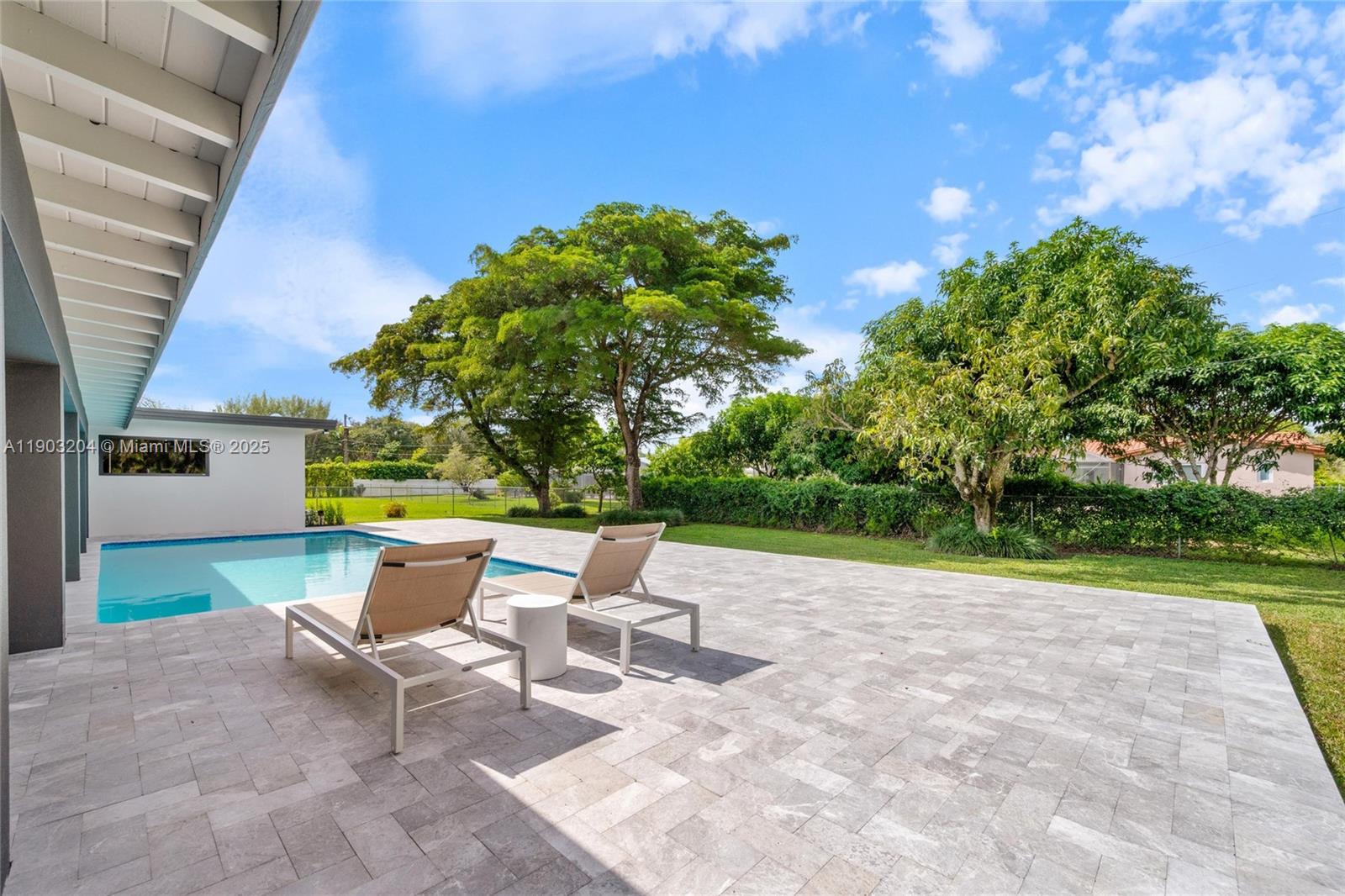 Palmetto Bay, Florida, 33158, United States, 4 Bedrooms Bedrooms, ,4 BathroomsBathrooms,Residential,Active,1988471