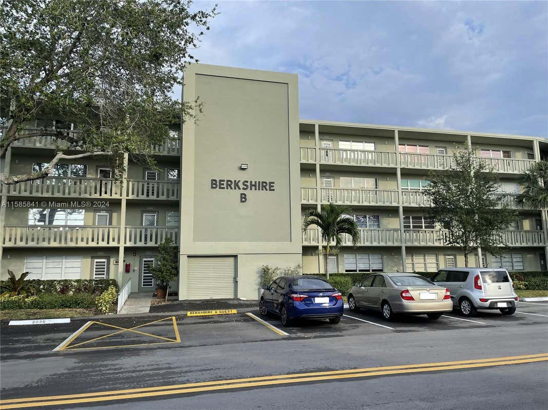 3033 BERKSHIRE B # 3033, DEERFIELD BEACH, FL 33442, photo 1 of 40