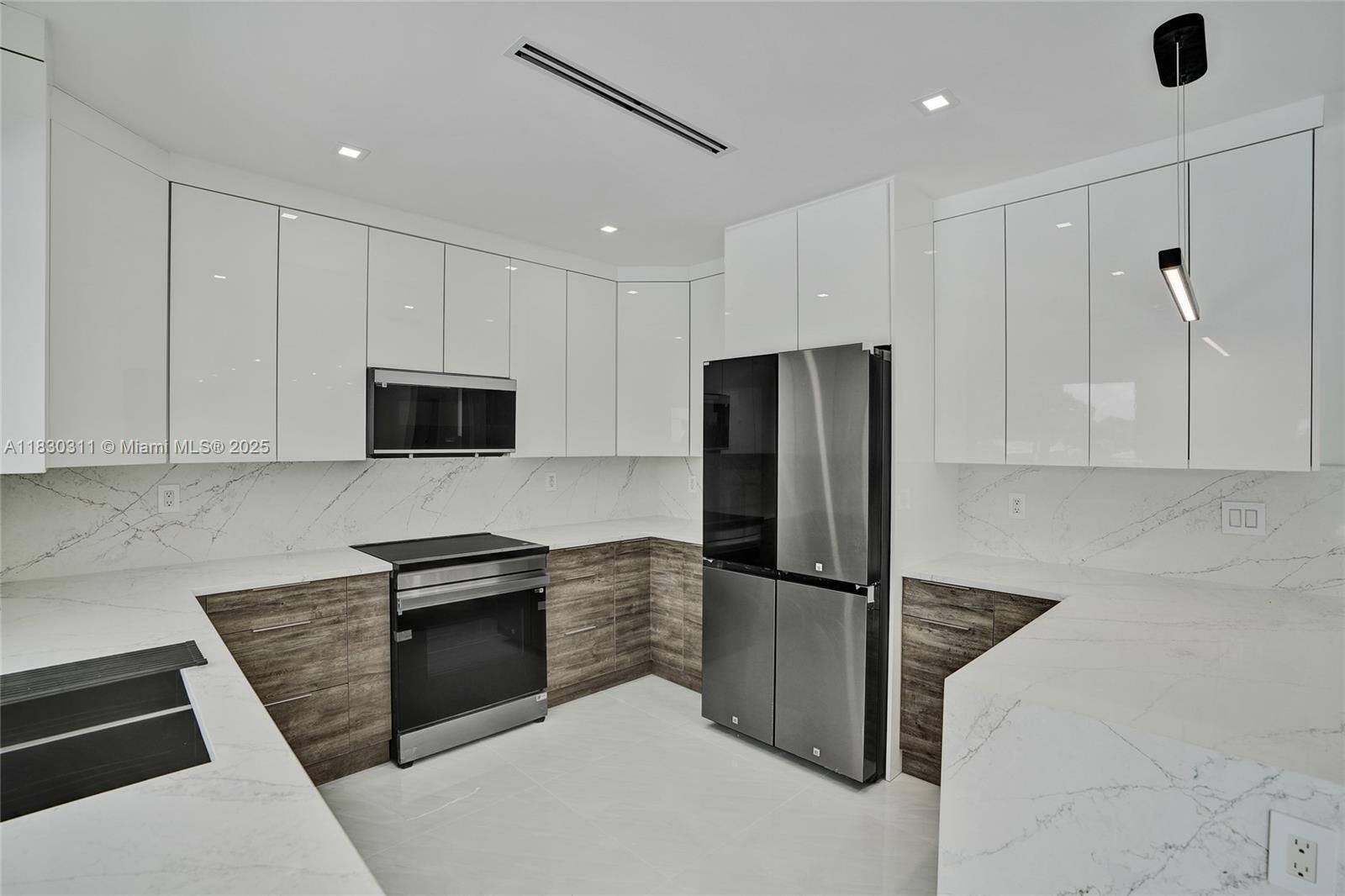 Miami, Florida, 33179, United States, 5 Bedrooms Bedrooms, ,5 BathroomsBathrooms,Residential,Active,1889008