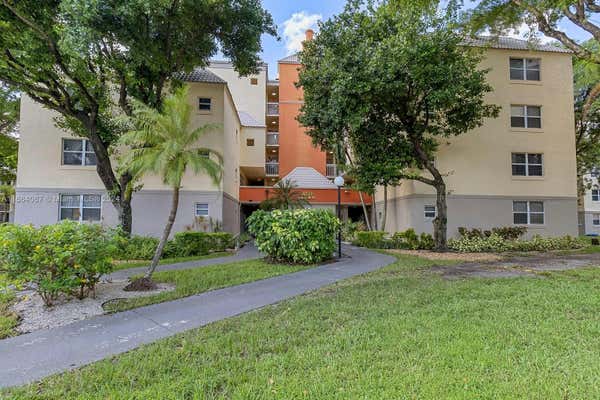 8333 LAKE DR APT 302, DORAL, FL 33166 - Image 1