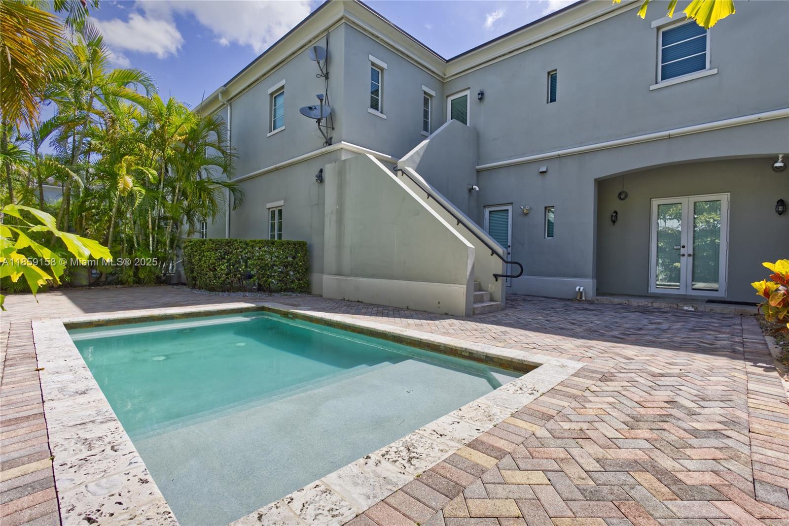 Pinecrest, Florida, 33156, United States, 4 Bedrooms Bedrooms, ,5 BathroomsBathrooms,Residential,Active,1914574