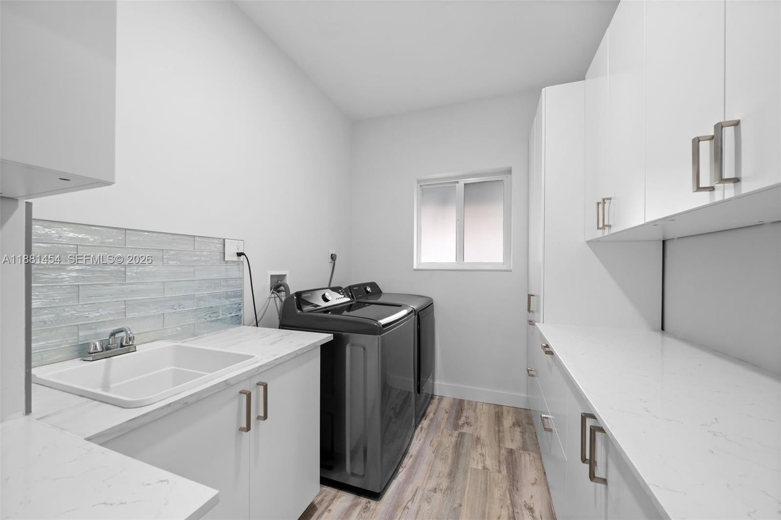 Hollywood, Florida, 33019, United States, 3 Bedrooms Bedrooms, ,3 BathroomsBathrooms,Residential,Active,1998579