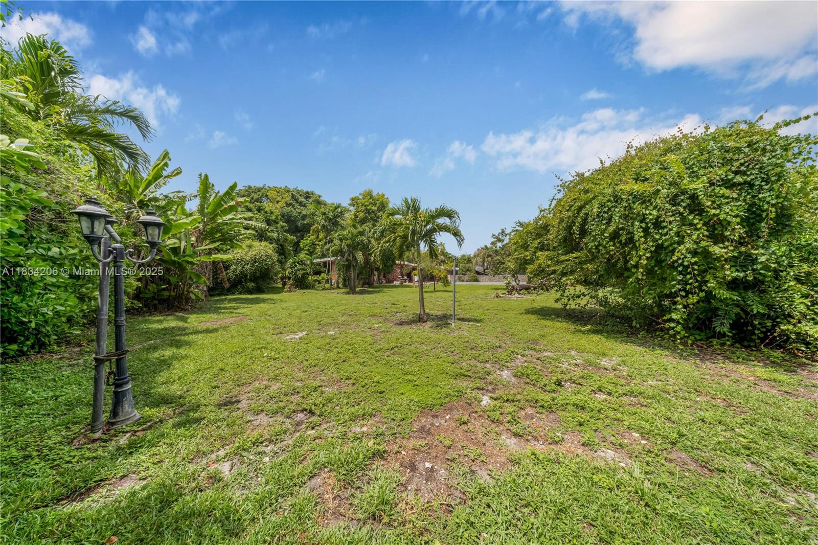 Pinecrest, Florida, 33156, United States, 3 Bedrooms Bedrooms, ,2 BathroomsBathrooms,Residential,Active,1884905