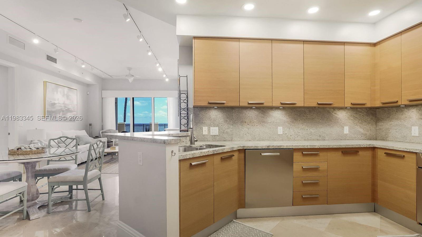 Lauderdale By The Sea, Florida, 33308, United States, 2 Bedrooms Bedrooms, ,2 BathroomsBathrooms,Residential,Active,2026763