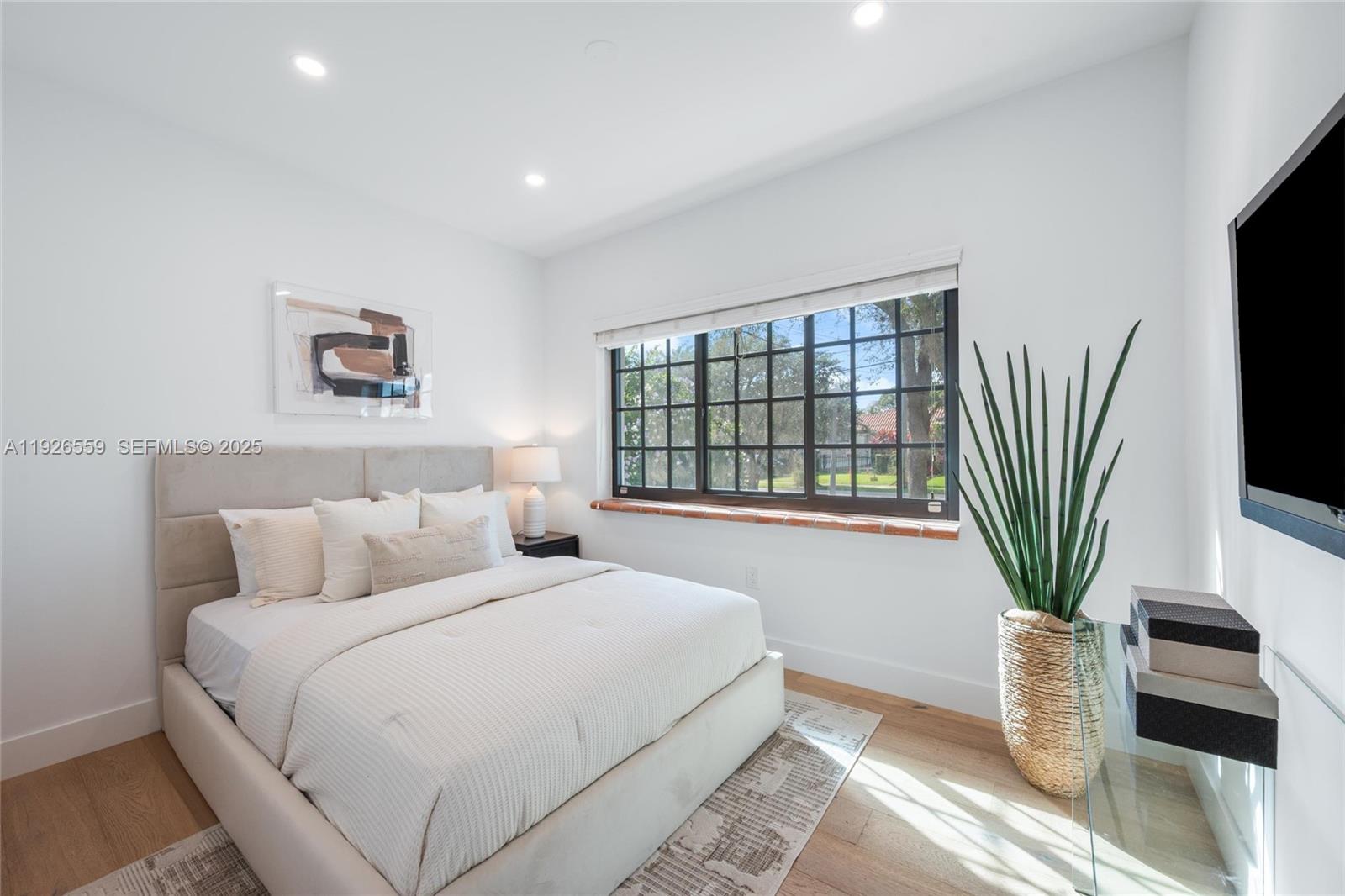 Coral Gables, Florida, 33134, United States, 3 Bedrooms Bedrooms, ,2 BathroomsBathrooms,Residential,Active,2002662