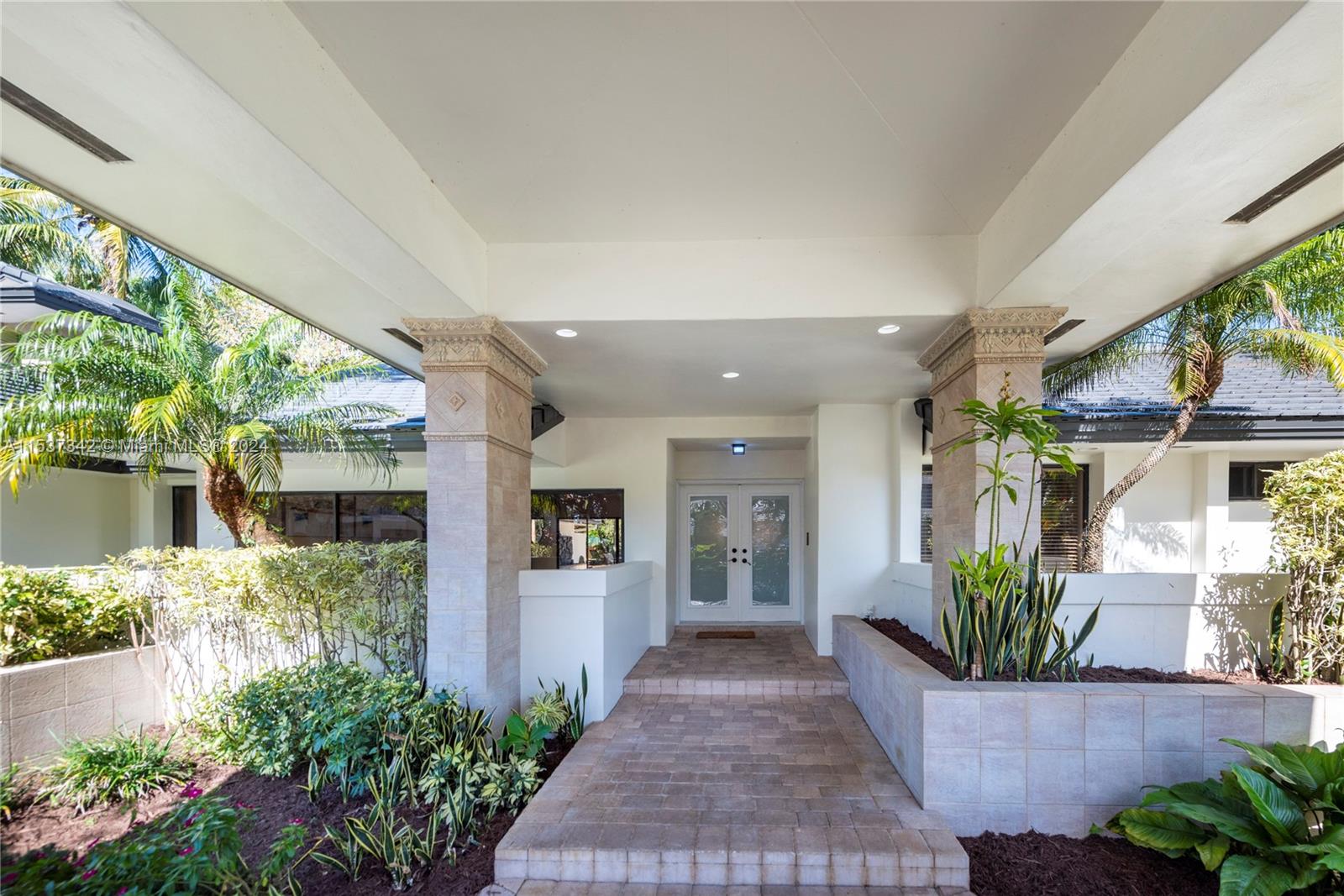 Weston, Florida, 33331, United States, ,5 BathroomsBathrooms,Residential,Active,1702942