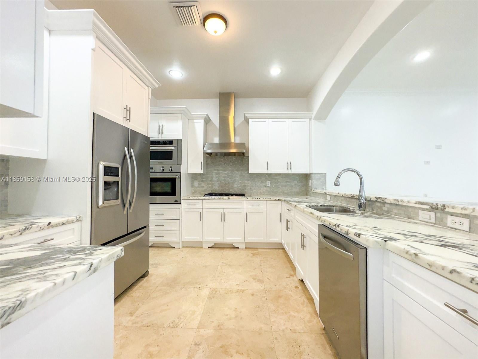 Pinecrest, Florida, 33156, United States, 4 Bedrooms Bedrooms, ,5 BathroomsBathrooms,Residential,Active,1914574
