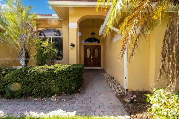 649 NW 110TH AVE, PLANTATION, FL 33324, photo 4 of 48