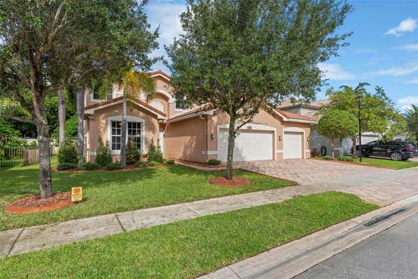 4528 SW 183RD AVE, MIRAMAR, FL 33029, photo 3 of 49