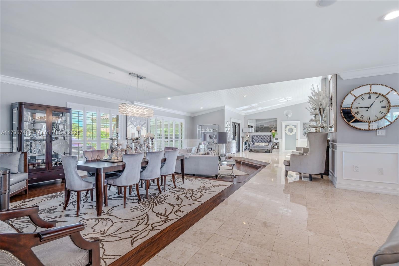 Miami, Florida, 33175, United States, ,5 BathroomsBathrooms,Residential,Pending,1798039