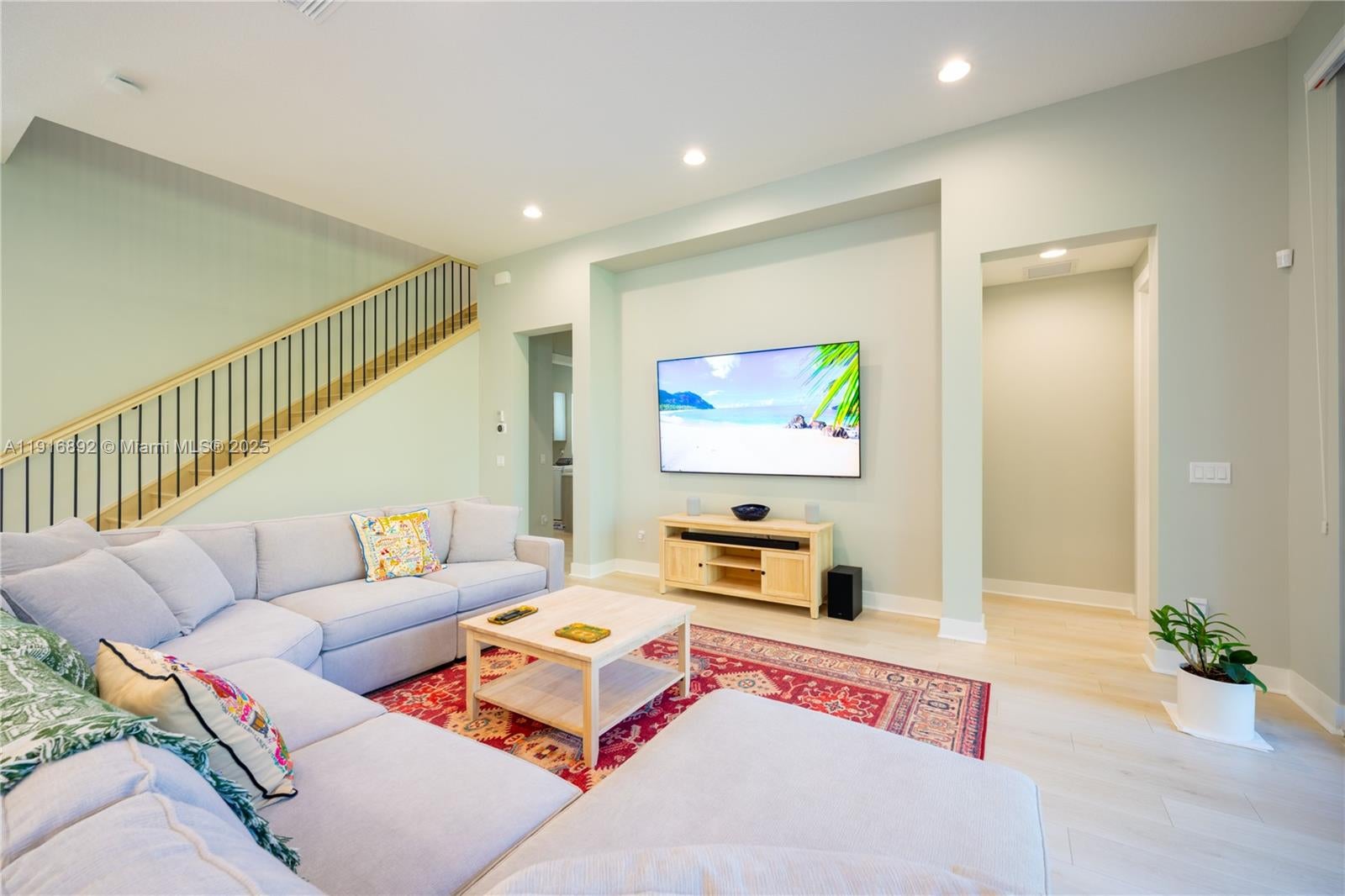 Palm Beach Gardens, Florida, 33418, United States, 5 Bedrooms Bedrooms, ,5 BathroomsBathrooms,Residential,Active,1995255