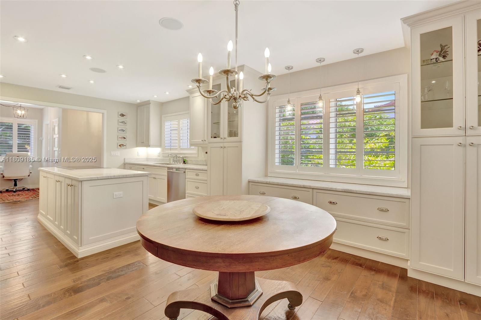 Coral Gables, Florida, 33134, United States, ,4 BathroomsBathrooms,Residential,Active,1828982