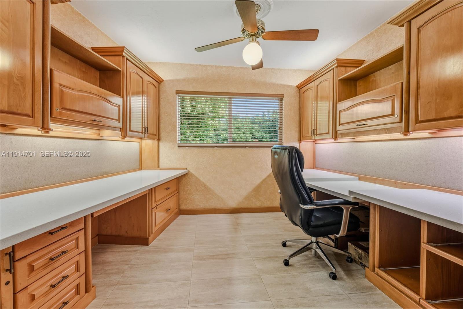 Miami, Florida, 33143, United States, 4 Bedrooms Bedrooms, ,4 BathroomsBathrooms,Residential,Active,1999929